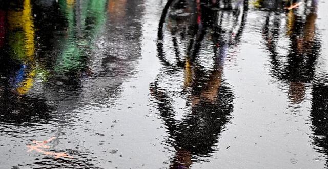 photo le départ à lauwin-planque a été retardé en raison des conditions météo et d’immenses bouchons. © photo : belga via afp