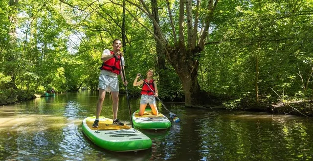 photo  le paddle permet de prendre de la hauteur pour découvrir le paysage.  &copy;  simon bourcier. 