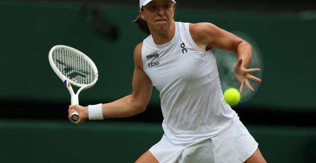 photo iga swiatek dispute son huitième de finale du tournoi de wimbledon, lundi 7 juillet. © nurphoto via afp