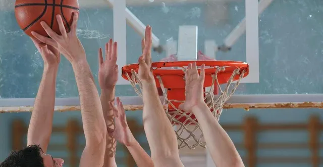 photo  des jeunes jouent au basket.  photo d’illustration.  &copy;  fotolia archives 