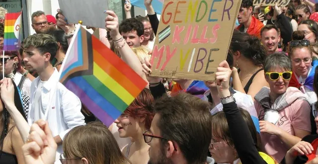 photo  marche des fiertés 2024 au mans  &copy;  le maine libre 