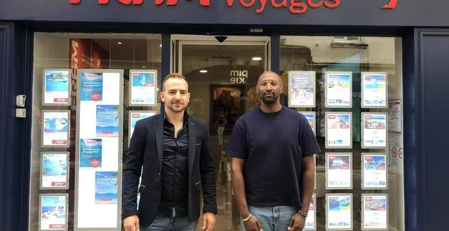 photo  steven egbert et sidi coulibaly s’installent dans la grande-rue, à alençon.  &copy;  ouest-france 