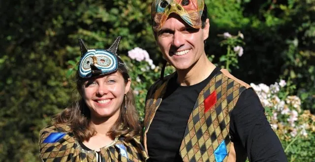 photo  le spectacle « l’inconstante fait revivre », à travers l’art ludique du masque, différents personnages de l’époque baroque.  &copy;  festival de vivoin 