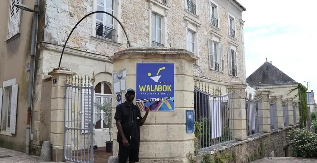 photo  dj alla ouvre walabok dans l’ancien hôtel-restaurant le saint-martin jeudi 10 juillet 2025, à 18 h.  &copy;  ouest-france 