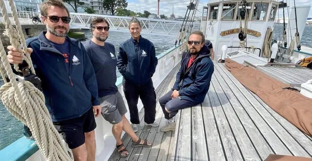 photo  l’équipage de fleur de lampaul a amarré la gabare de 27 mètres au ponton de la découverte jusqu’au 12 juillet pour une escale technique avant de repartir vers le golfe du morbihan où il passera la saison estivale.  &copy;  ouest-france 