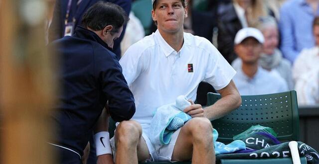 photo jannik sinner avait demandé l’assistance d’un médecin lors de son huitième de finale contre grigor dimitrov © adrian dennis / afp