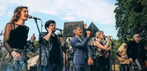 photo  le jingle orchestra va enchanter les malpavés.  &copy;  jingle orchestra 