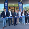 photo  le maire d’écommoy (sarthe), sébastien gouhier, a coupé le ruban inaugural du magasin aldi mardi 8 juillet 2025, entouré des responsables et employés. 