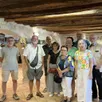 photo les habitants et touristes peuvent découvrir les photographies dans les caveaux de l’abbaye.