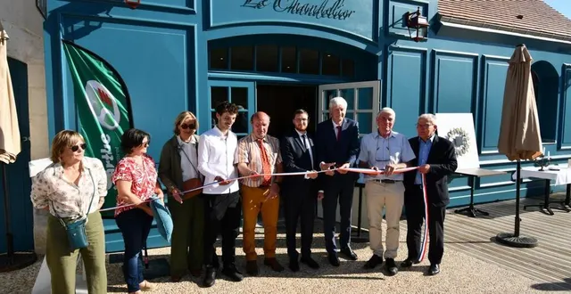 photo  la traditionnelle coupe du ruban.  &copy;  le maine libre 