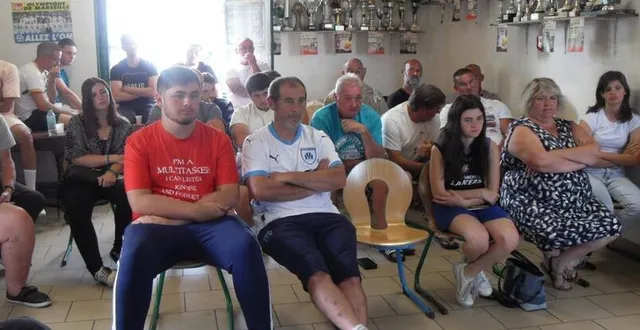 photo  une quarantaine de participants à l’assemblée générale du football.  &copy;  le maine libre 