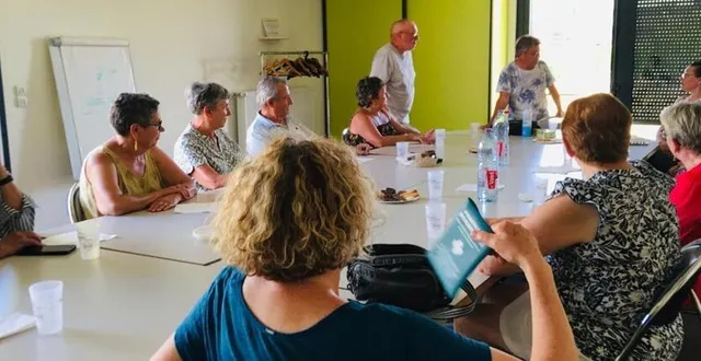 photo  jean-michel châble, président de l’association familles de la sarthe neuville, rappelle la vigilance aux voisineurs lors de cet été de canicule.  &copy;  le maine libre 
