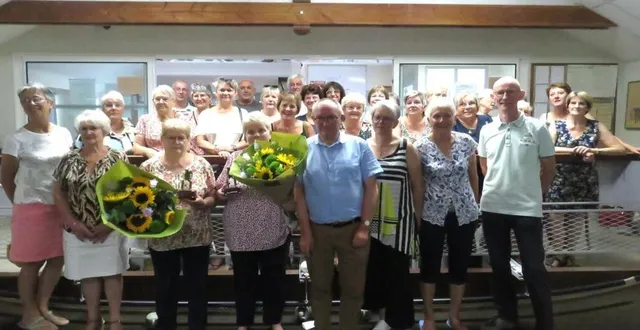 photo  les cinq sociétés de boule de fort de brain et andard organisent tour à tour le challenge des dames. pour cette 8e édition, c’est la société des groies qui se chargeait du bon déroulement et de la finale, samedi dernier. 24 équipes s’étaient engagées et après deux semaines de parties disputées, florise dessomme et nicole chaumin étaient opposées à anastasia marion et anita delaporte, sa maman. après plus de 3 heures de jeu, les premières l’ont emporté sur le score de 12 à 11. rendez-vous est pris l’an prochain à la société des cultivateurs à brain-sur-l’authion. 