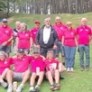 photo  les dix-sept fertois qui ont participé au championnat de france de swin-golf en double à montenois (doubs). au deuxième rang, au centre, le président du club, jean-pierre tanguy. 