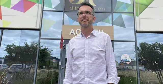 photo  gilles fouquet, dirigeant d’itf imprimeurs, croit en l’avenir de l’entreprise familiale fondée par son père et qui vient de fêter son 50e anniversaire.  &copy;  le maine libre 