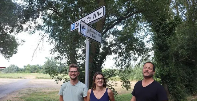 photo  de gauche à droite : étienne servillat, chef de projet petite ville de demain ; florence dhommé, conseillère déléguée à la communication et wilfried bidet, adjoint, notamment en charge du développement économique.  &copy;  co 