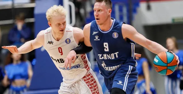 photo  daniil kasatkin, à gauche de la photo, a disputé 172 matches avec moscou.  &copy;  nurphoto via afp 