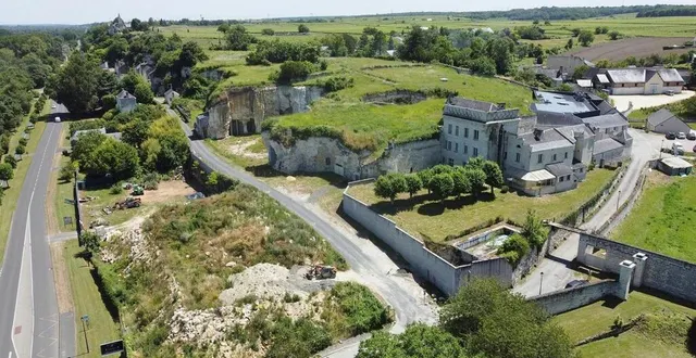 photo  le parc œnotouristique se déploiera autour du château de parnay.  &copy;  archives co 