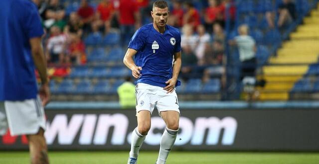 photo edin dzeko, joueur de la sélection de bosnie herzégovine, lors d’un match de ligue des nations entre la bosnie et le monténégro le 11 juin 2022 à podgorica au monténégro. © filip filipovic / getty images via afp
