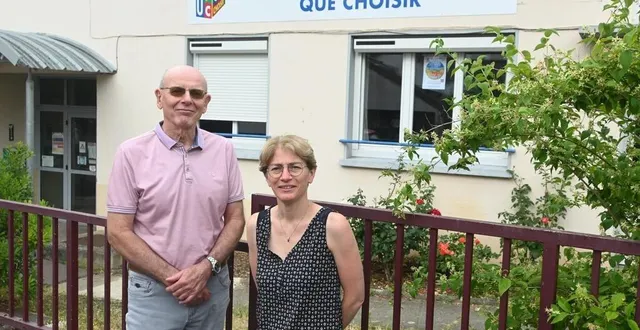 photo  michel mansuy et aurélie dupont ont malheureusement l’habitude de voir des gens victimes d’arnaques. ils tentent de leur prodiguer des conseils pour s’en sortir.  &copy;  le maine libre 