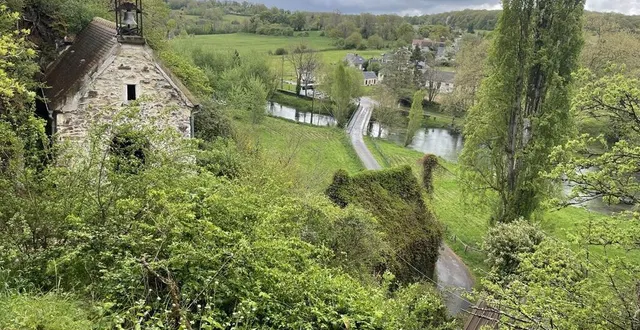 photo  le point de vue depuis le haut du rocher de mesnil-glaise, frontière entre le bassin parisien et le massif armoricain.  &copy;  ouest-france 