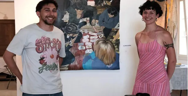 photo  maël regueillet, claire dupire et anna russo (absente sur la photo) sont les artistes qui durant tout ce mois occuperont les cimaises de la galerie guy-montis.  &copy;  ouest-france 