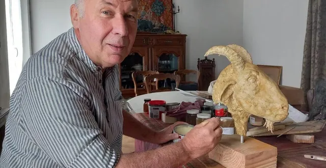 photo  le sculpteur chartrain yves franklin expose chez aline devrue à ruillé (loir-en-vallée).   &copy;  le maine libre 