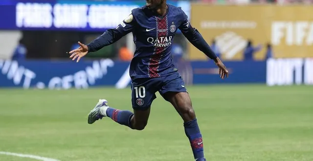 photo  ousmane dembele et les joueurs du psg visent un nouveau sacre cette saison.  &copy;  kevin c. cox / getty images via afp 