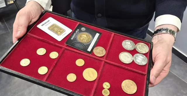 photo  pièces et lingotins proposés à rouen chez godot & fils, qui compte une centaine d’agences en france et qui voit l’or continuer de jouer un rôle central dans une ère de tension géopolitique permanente et d’endettement massif des états.  &copy;  marc braun/ouest france 