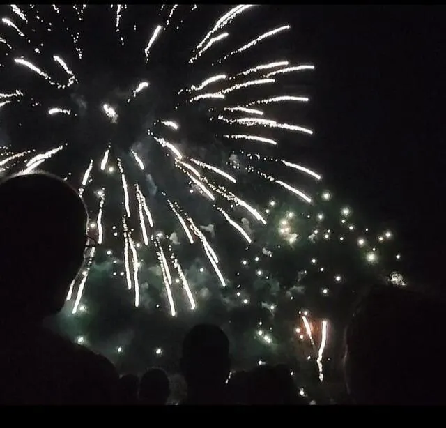 photo le feu d'artifice tiré à angers, le 13 juillet 2025.  ©  ouest-france