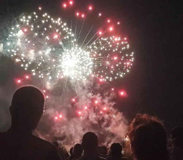 photo le feu d'artifice tiré à angers, le 13 juillet 2025.  ©  ouest-france