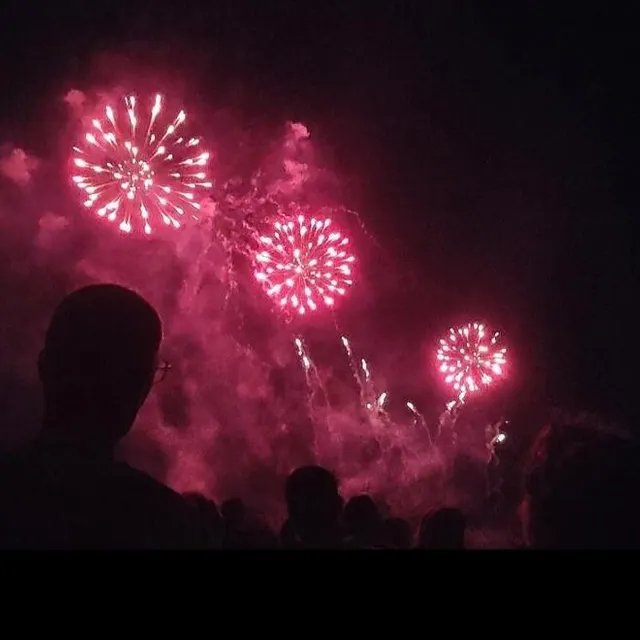 photo le feu d'artifice tiré à angers, le 13 juillet 2025.  ©  ouest-france