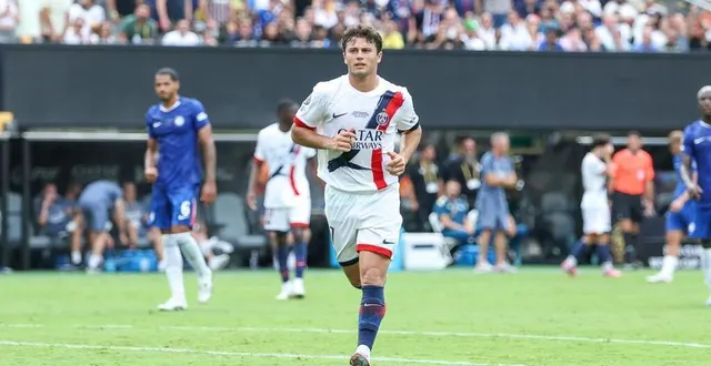 photo  joão neves a été exclu en finale de la coupe du monde des clubs face à chelsea après un tirage de cheveux sur marc cucurella.  &copy;  william volcov, brazil photo press via afp 