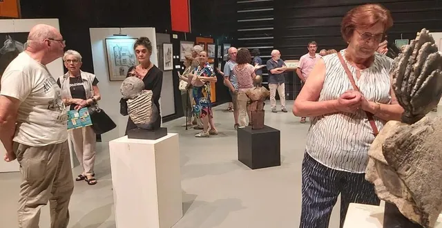 photo  le vernissage a attiré un public nombreux.  &copy;  le maine libre 