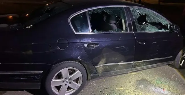 photo  dans la nuit du 13 juillet 2025, vers 23 h 30, une volkswagen passat a été retrouvée endommagée à allonnes.  &copy;  police nationale de la sarthe 