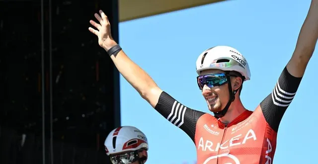 photo  kévin vauquelin, ici chez lui lors du départ de l’étape entre bayeux et vire.  &copy;  thomas brégardis / ouest-france 