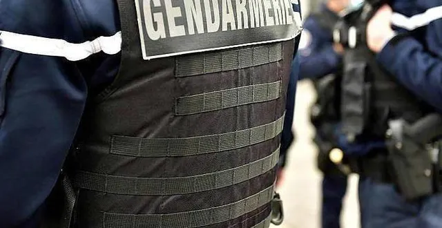 photo  les gendarmes de longué-jumelles ont interpellé les trois hommes.  &copy;  illustration jdlo 