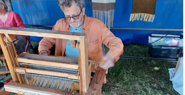 photo  apprendre à tisser avec serge heuzard du 21 juillet au 3 août.  &copy;  ouest-france 