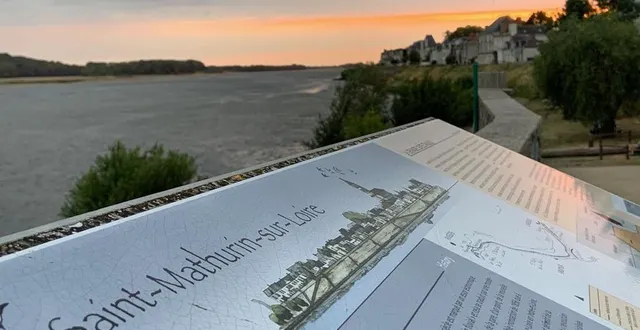 photo  construite au xiiie siècle sur la levée de la loire, la commune de saint-mathurin est soumise au risque inondations, comme les deux autres communes ligériennes de la bohalle et la daguenière.  &copy;  co – emmanuel poupard 
