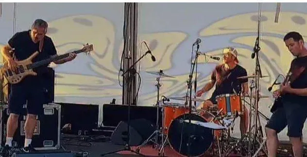 photo  le groupe rage poésie. nicolas mainfroid est à droite.  &copy;  co 