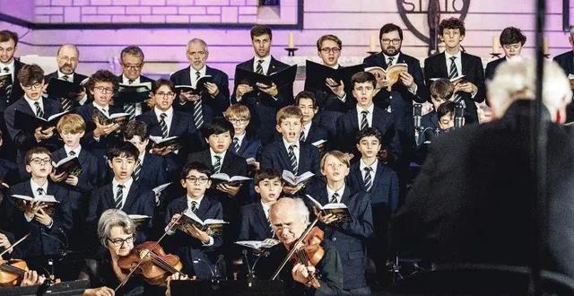 photo  un moment musical à partager avec la maîtrise des garçons de sainte-croix de neuilly.  &copy;  co 