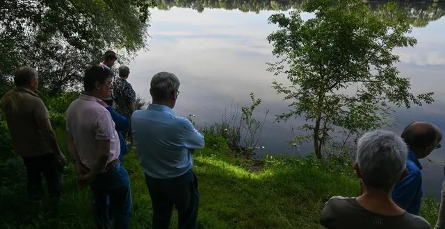 photo  un nouveau moment de recueillement avait été organisé l’été dernier sur les lieux du drame, à 3,5 km en amont du pont dumnacus aux ponts-de-cé.  &copy;  co – laurent combet 