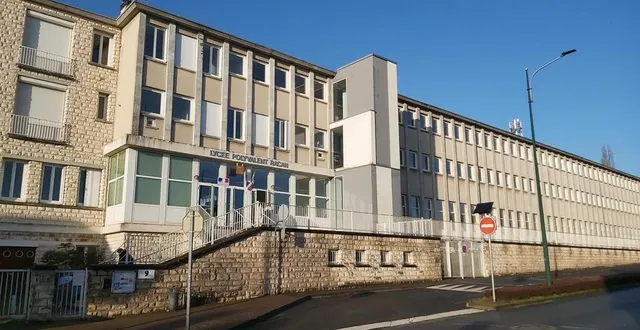 photo  le lycée racan fera partie des postes de livraison de nouveau réseau de chaleur.  &copy;  le maine libre 