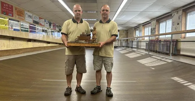 photo  beaufort-en-anjou, le 3 juillet 2025. ludovic et frédéric desveaux, sociétaires de l’union-comète et récents vainqueurs du challenge du jardinier.  &copy;  co – christophe ricci 