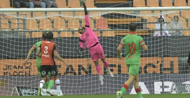 photo  benjamin leroy, titulaire lors du match amical entre le fc lorient et osasuna.  &copy;  thierry creux / ouest-france 