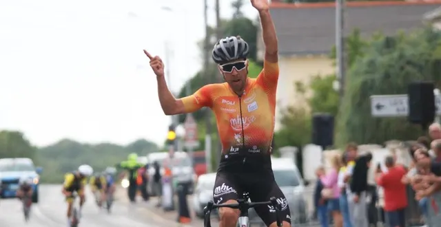 photo  cédric bessaguet s’est imposé à doué sur la yellow race 2025.  &copy;  photo co 