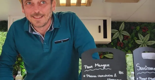 photo  guillaume fernandez posera sa guinguette place du moulin dès le mercredi 23 juillet.  &copy;  co 