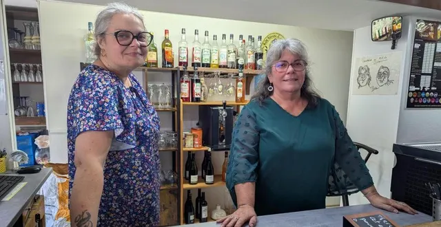 photo  karine gohier et delphine couléard, gérantes du petit creux gourmand.  &copy;  ouest-france 