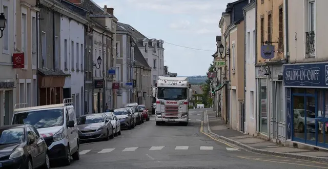 photo  une nouvelle étape dans le contournement de sillé-le-guillaume a été franchie. mais il n’y a toujours pas de calendrier concernant cette infrastructure routière qui doit dérouter les poids lourds du centre-ville.  &copy;  ouest-france 