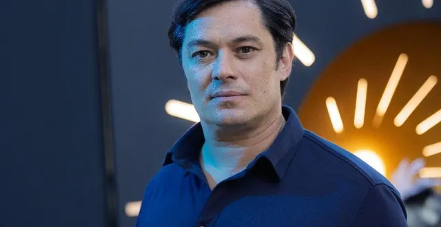 photo  aurélien wiik rejoint le casting de « tout pour la lumière » sur tf1.  &copy;  tf1 